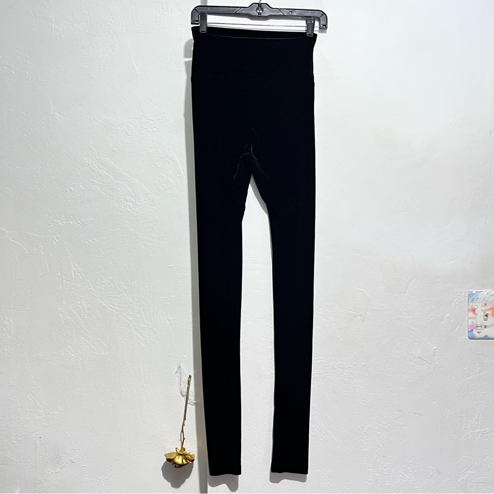 Members Only Black Sleeve Detail : Box L01: